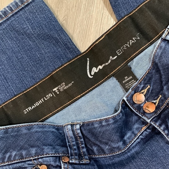 Lane Bryant Straight Tighter Tummy Technology Medium Wash Stretch Jeans size 20 - Picture 9 of 11